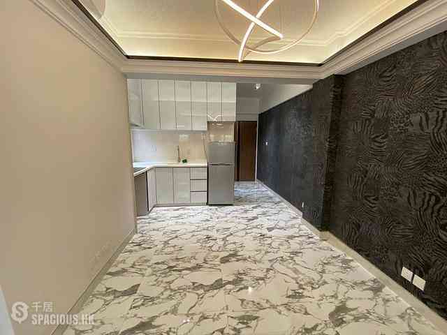 Wan Chai - King Tao Building 03