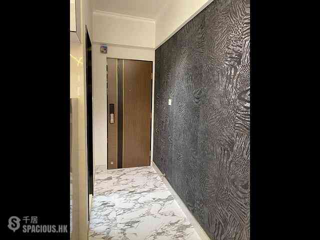Wan Chai - King Tao Building 10