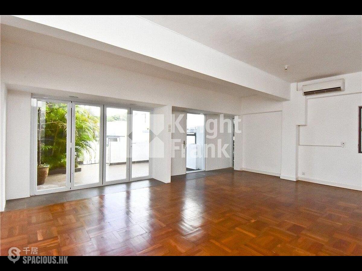 Chung Hom Kok - Jadebeach Villa 01