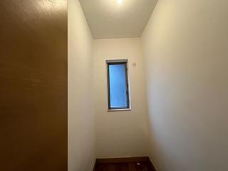 Sai Ying Pun - Island Crest Block 1 04