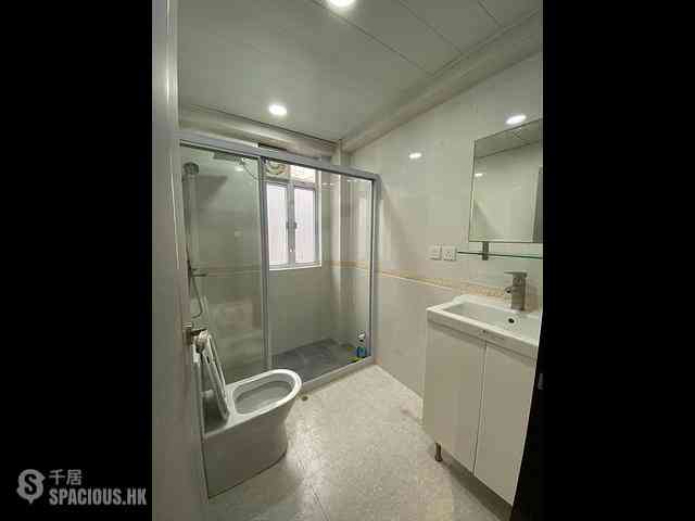 Wan Chai - Fook Gay Mansion 07