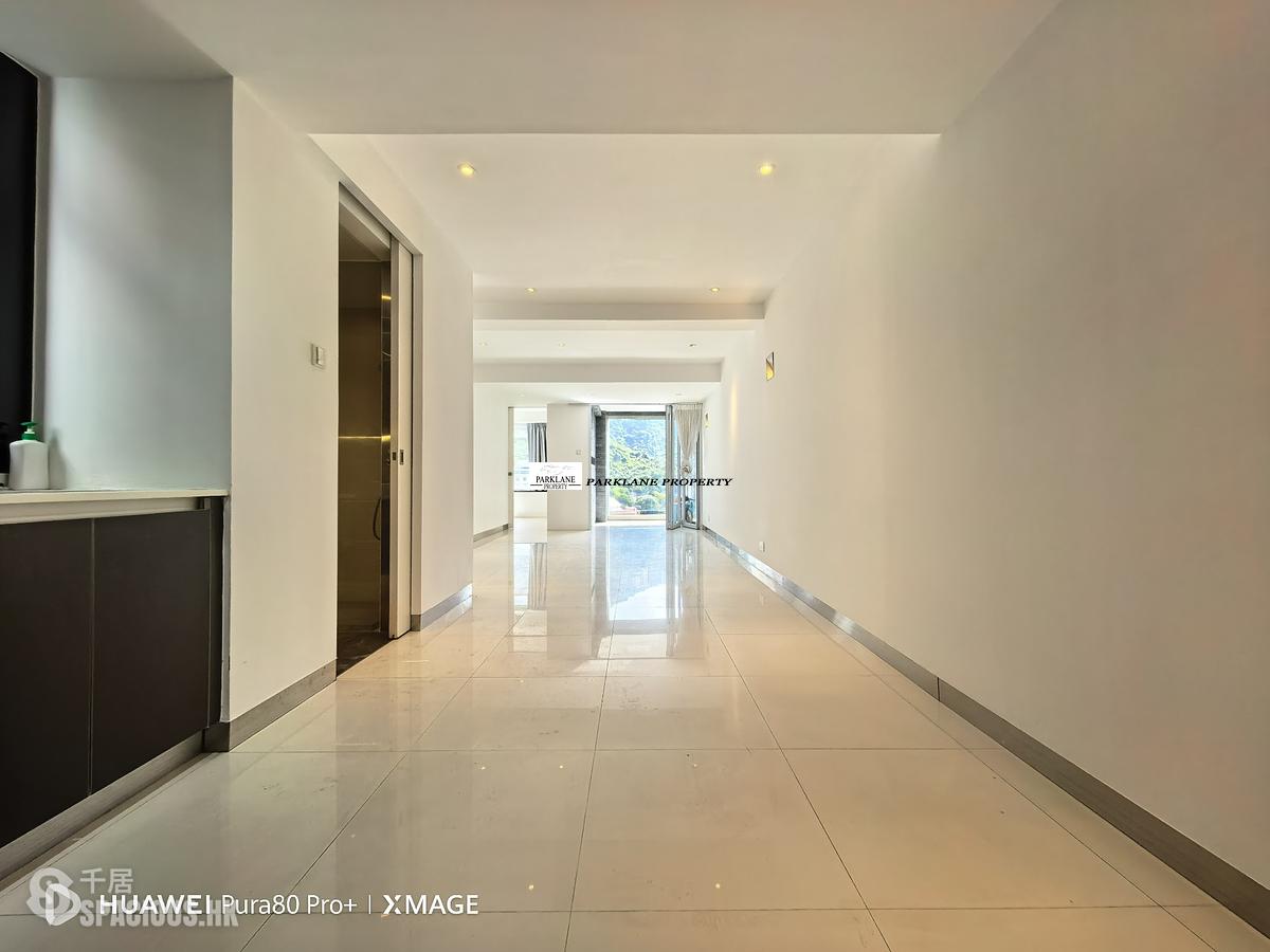 Happy Valley - Green View Mansion 01