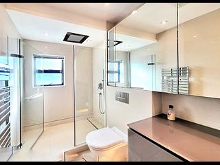 Mid Levels Central - The Mayfair 04