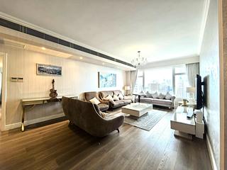 Mid Levels Central - Wealthy Heights 02