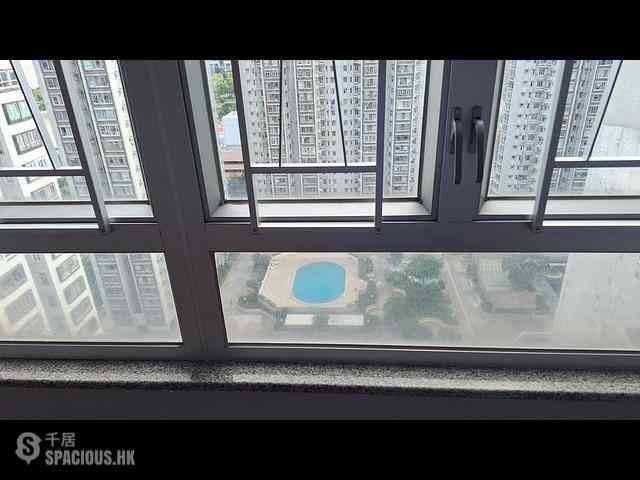Sha Tin - Lucky Plaza 06