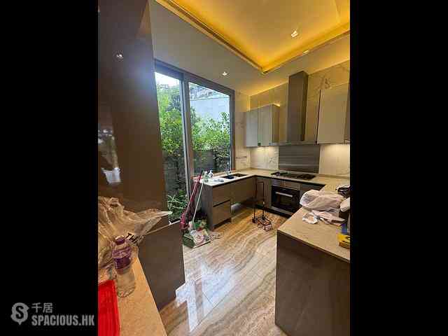 Sha Tin - Mount Regalia House 10