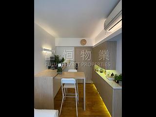 Happy Valley - Le Village 02