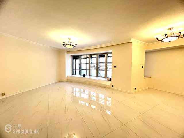 Mid Levels Central - Tregunter Tower 3 01