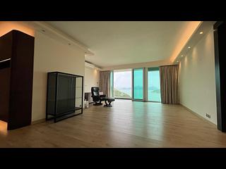 Chung Hom Kok - Hillgrove 02