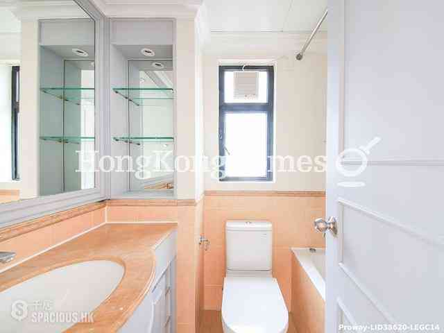 Ap Lei Chau - South Horizons Phase 4 The Oasis Berkeley Court (Block 33) 09