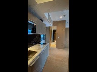 Mid Levels Central - Gramercy 16