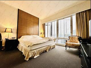 Wan Chai - Convention Plaza Apartments 08