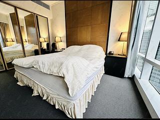 Wan Chai - Convention Plaza Apartments 09