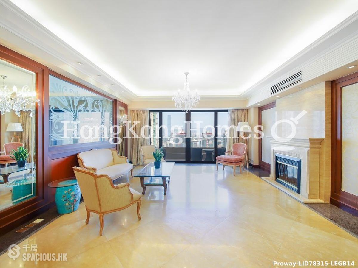 Mid Levels West - Savoy Court 01