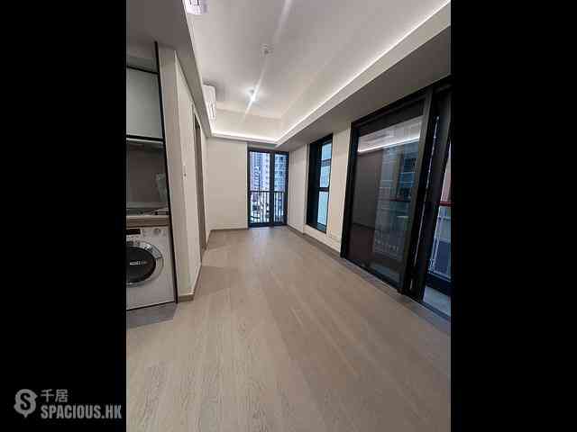 Kennedy Town - The Highline 01