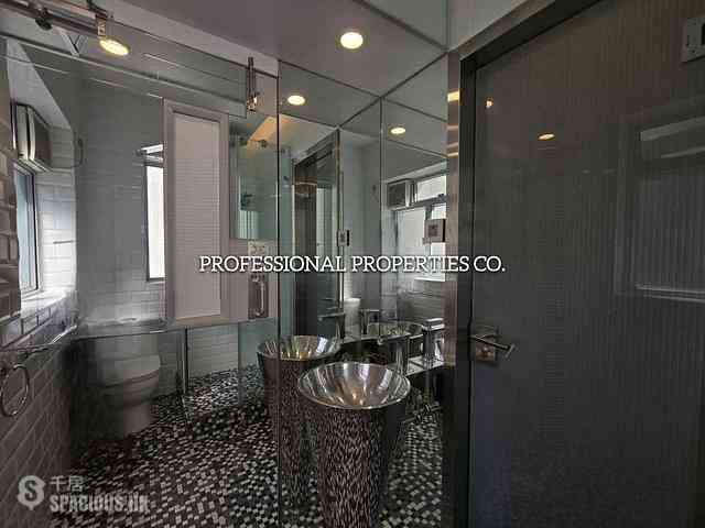 Kennedy Town - Ka Fu Building 08