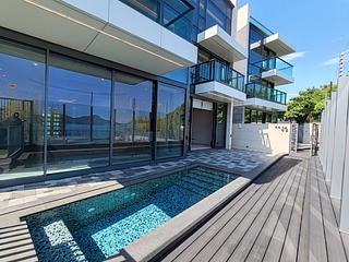 Gold Coast / So Kwun Wat - The Duet 08