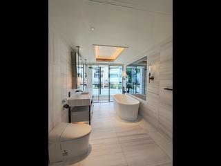 Gold Coast / So Kwun Wat - The Duet 17
