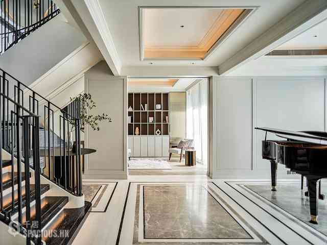 Gold Coast / So Kwun Wat - The Duet 10
