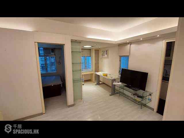 Causeway Bay - Hoi Sun Building 01