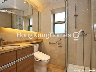 Wan Chai - The Zenith 06