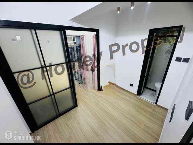 Tsim Sha Tsui - 10-10A, Humphreys Avenue 01