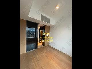 Mid Levels Central - Gramercy 04
