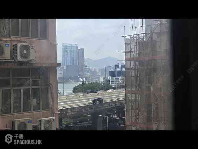 Sai Ying Pun - Kam Kwan Building 01