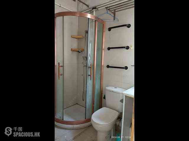 Sai Ying Pun - Kam Kwan Building 05