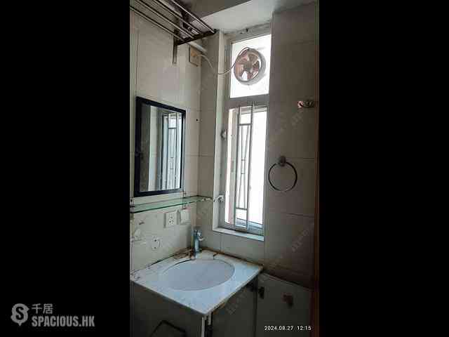 Sai Ying Pun - Kam Kwan Building 07