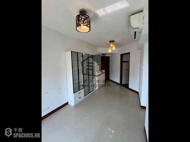 Kennedy Town - The Merton Tower 2 04