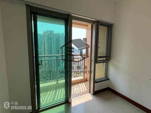 Kennedy Town - The Merton Tower 2 05