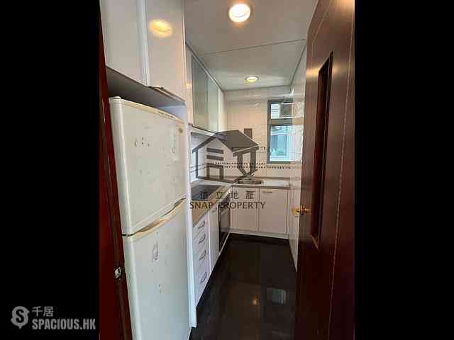 Kennedy Town - The Merton Tower 2 07