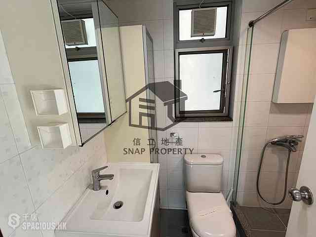 Kennedy Town - The Merton Tower 2 10