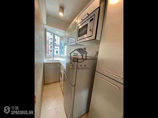Sai Ying Pun - Fung King Court 06