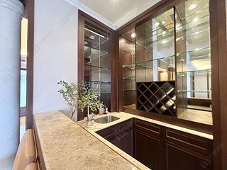 Mid Levels West - Savoy Court 12