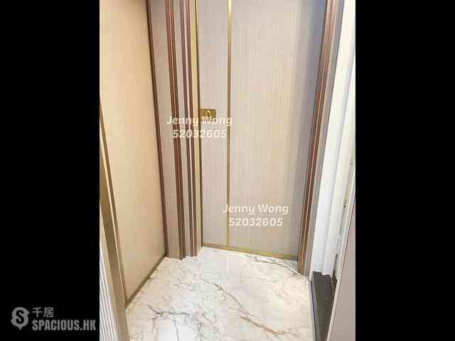 Tsim Sha Tsui - Hang Wan Building 06