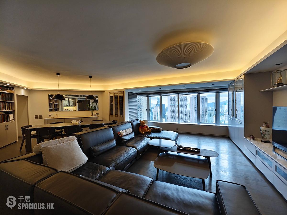 Mid Levels Central - Tregunter Tower 3 01