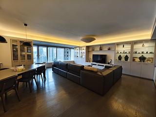 Mid Levels Central - Tregunter Tower 3 02