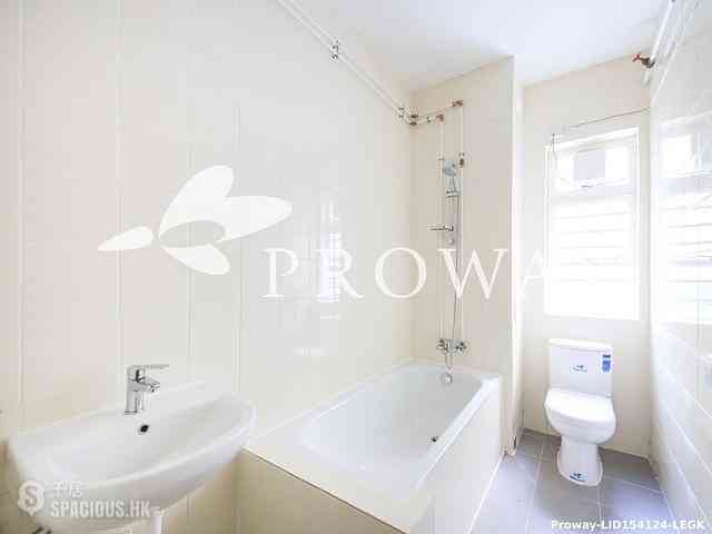 Pok Fu Lam - Baguio Villa Block 44 11