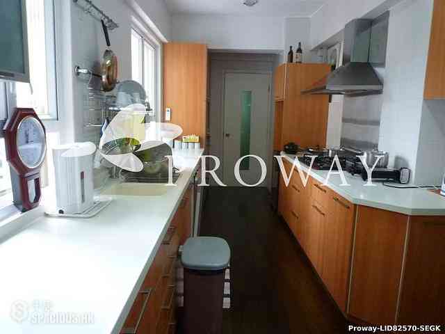 Pok Fu Lam - Baguio Villa Block 30 11
