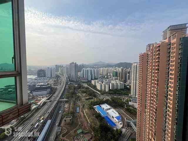 Tai Kok Tsui - Harbour Green 01