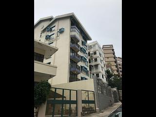 跑馬地 - 輝華小苑 02