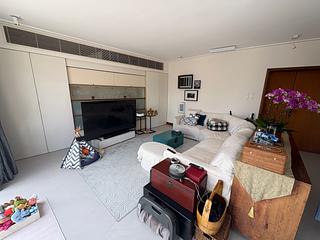 Mid Levels Central - Visalia Garden 12