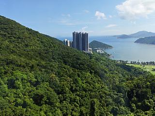 Repulse Bay - Sea Cliff Mansions 13