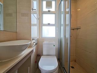 Wan Chai - Causeway Centre Block B 05