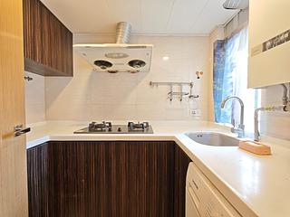 Wan Chai - Causeway Centre Block B 06