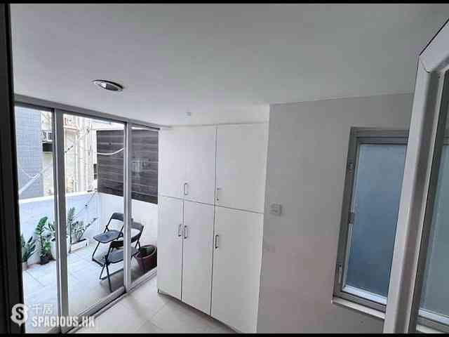 Sheung Wan - 113-115, Wing Lok Street 01