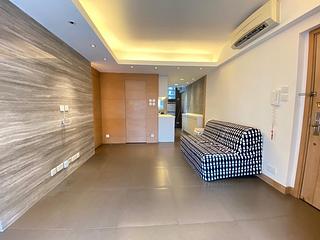 Mid Levels Central - Sussex Court 02