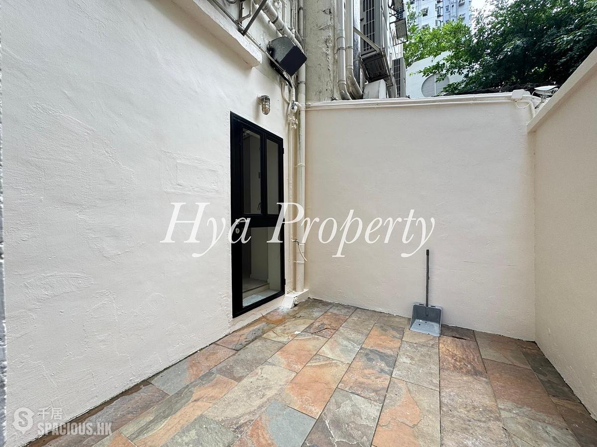 Soho - 29-31, Bridges Street 01